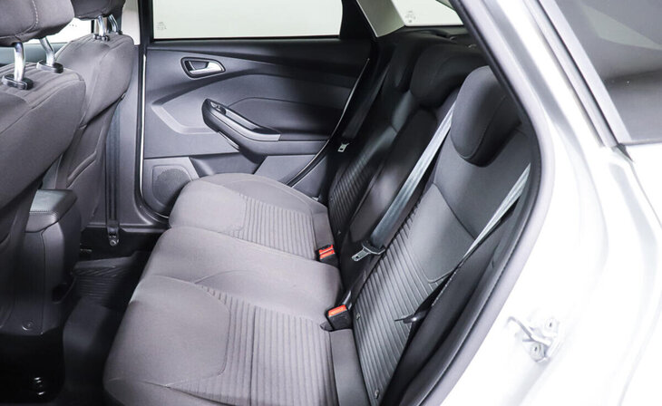 Ford Focus - Фото 15