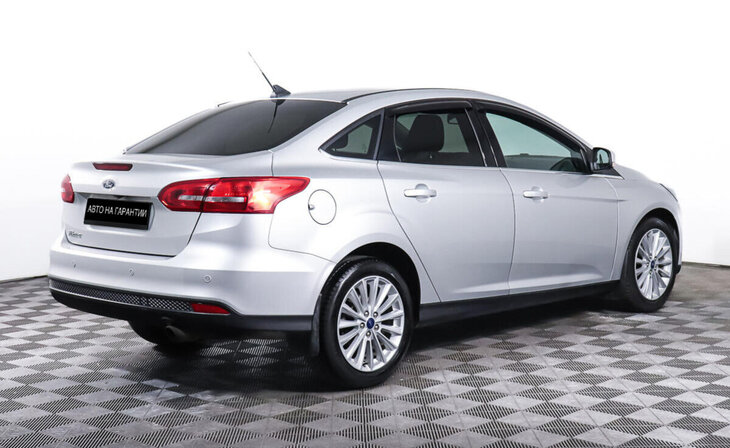 Ford Focus - Фото 4