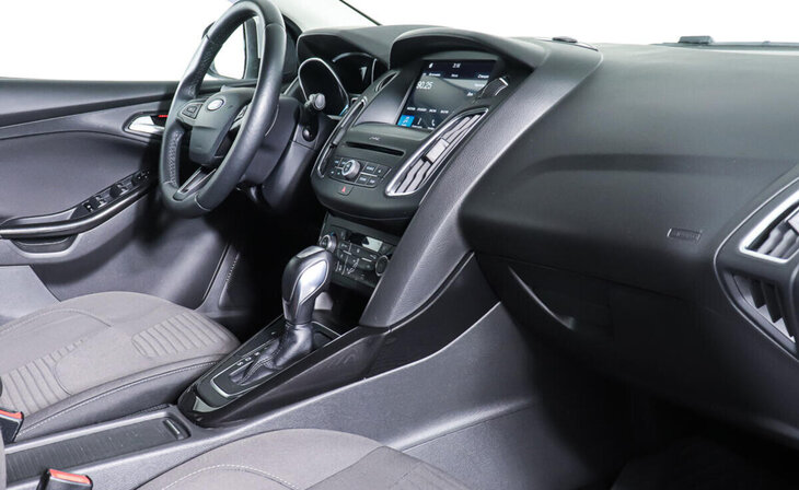 Ford Focus - Фото 8