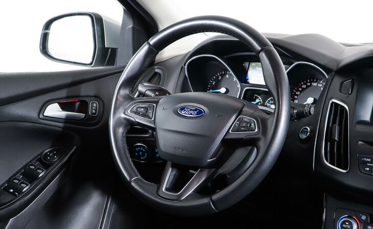Ford Focus - Фото 11