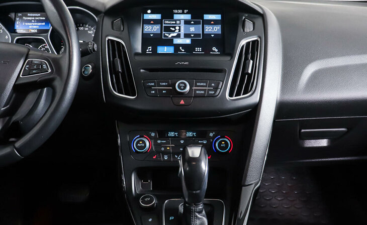 Ford Focus - Фото 12