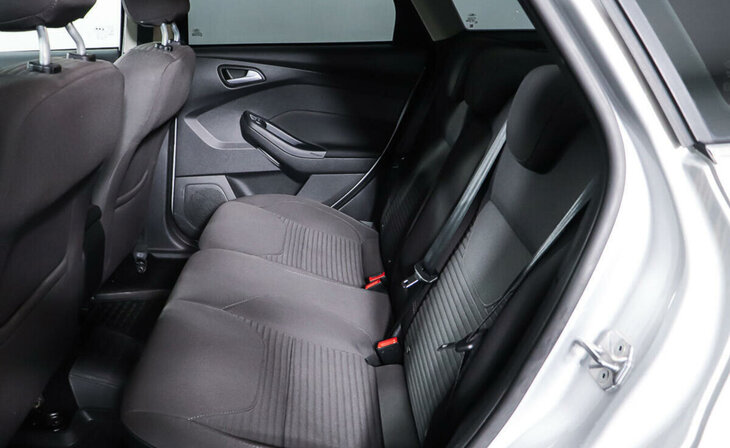 Ford Focus - Фото 15