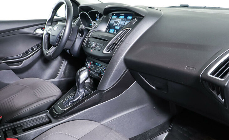 Ford Focus - Фото 8