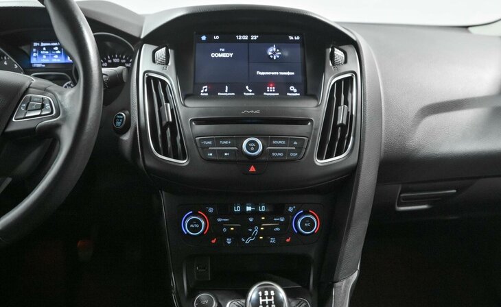 Ford Focus - Фото 8