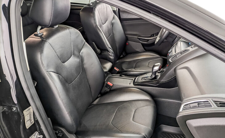 Ford Focus - Фото 10