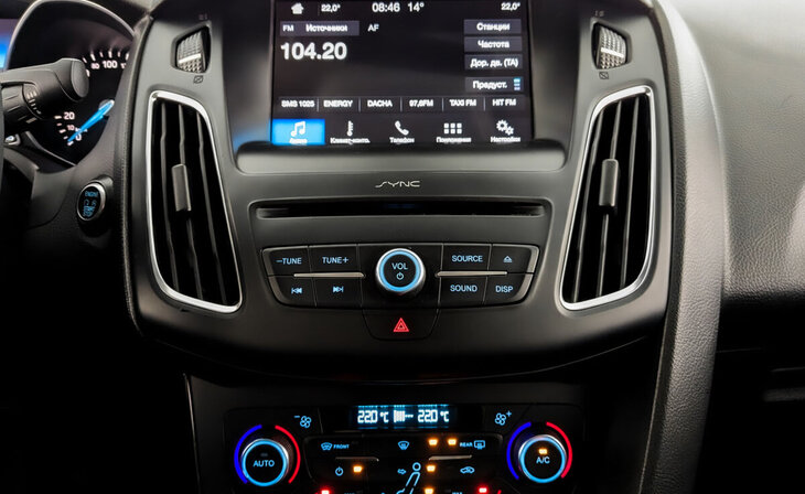 Ford Focus - Фото 16