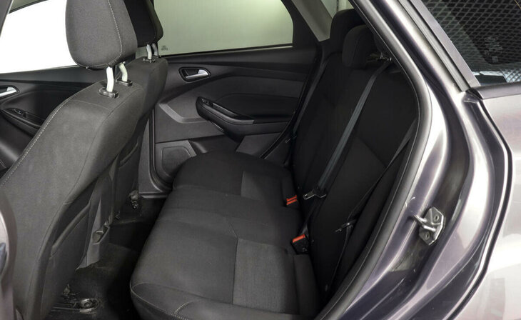 Ford Focus - Фото 14