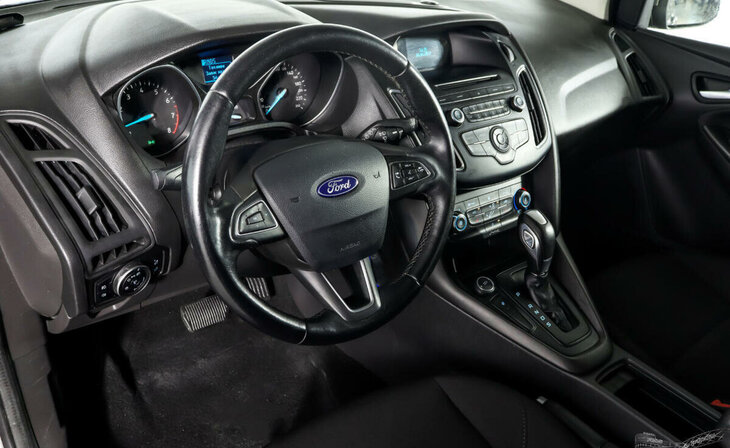 Ford Focus - Фото 8