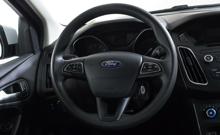 Ford Focus - Фото 12