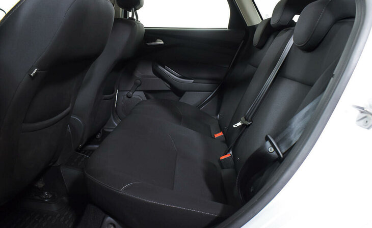 Ford Focus - Фото 15