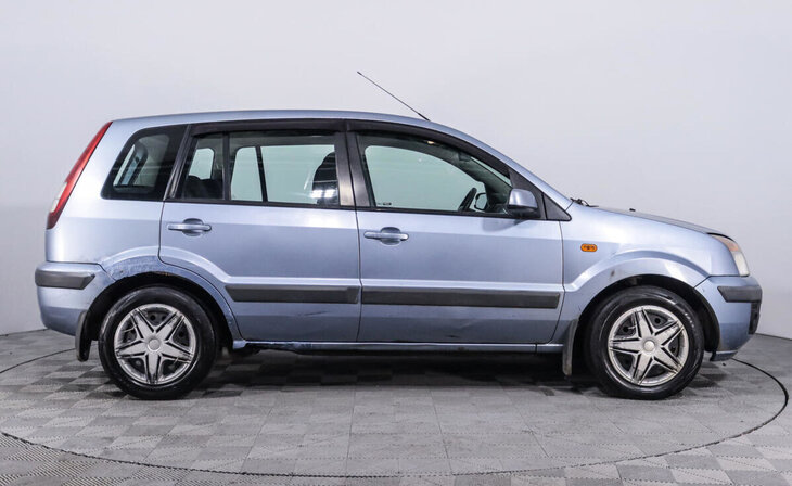 Ford Fusion - Фото 4