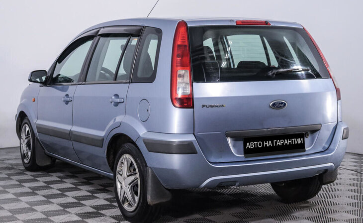 Ford Fusion - Фото 5