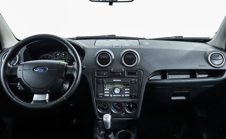 Ford Fusion - Фото 8