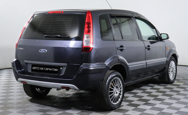 Ford Fusion - Фото 4