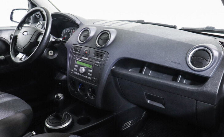 Ford Fusion - Фото 6