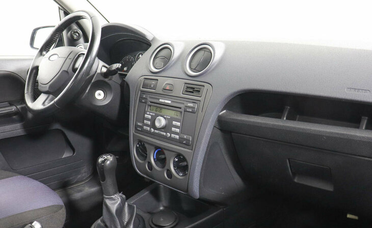 Ford Fusion - Фото 4