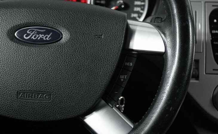 Ford Kuga - Фото 12