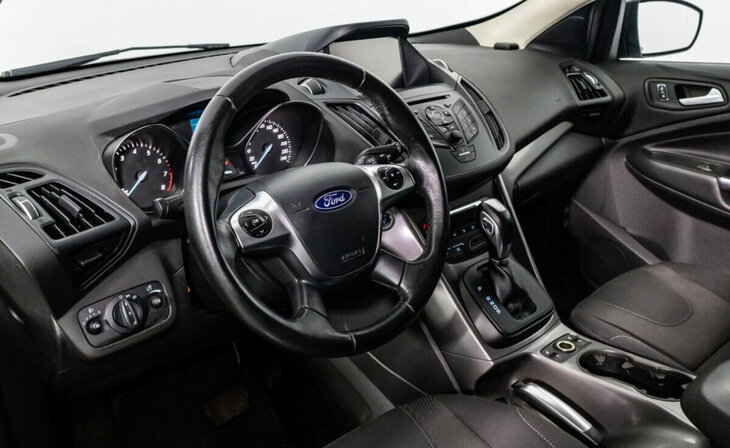 Ford Kuga - Фото 6