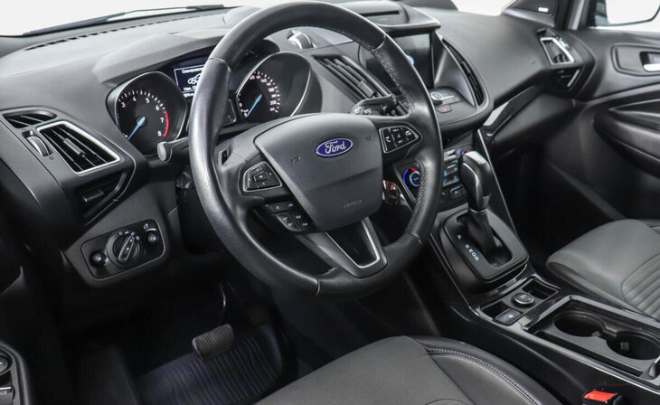 Ford Kuga - Фото 7