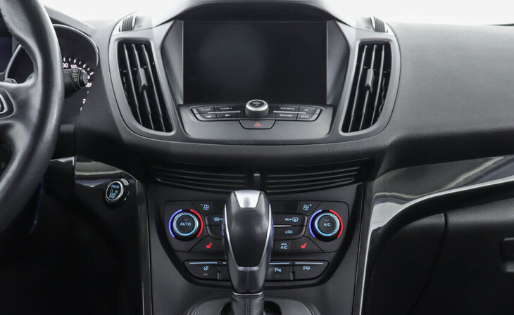 Ford Kuga - Фото 8