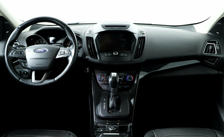 Ford Kuga - Фото 9