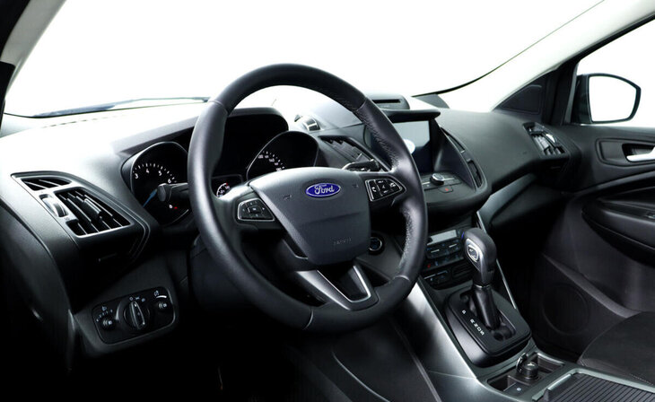 Ford Kuga - Фото 10