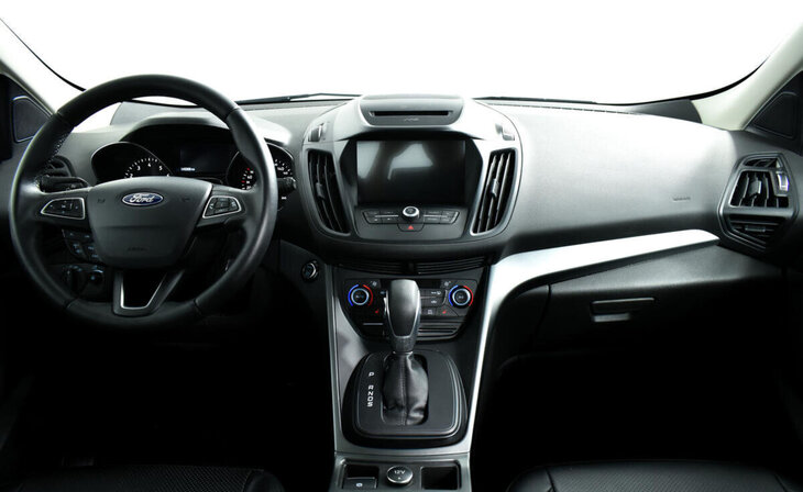 Ford Kuga - Фото 8