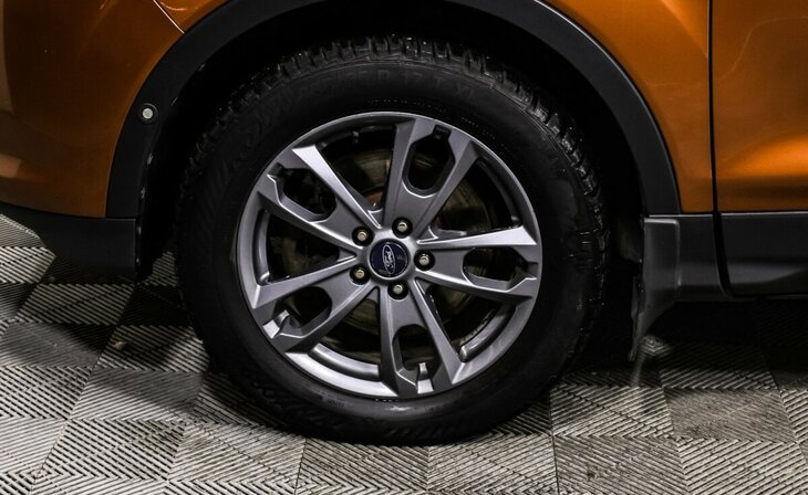 Ford Kuga - Фото 6