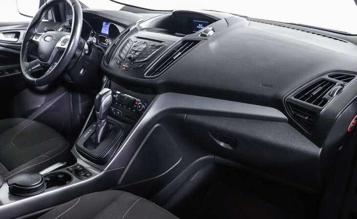 Ford Kuga - Фото 5