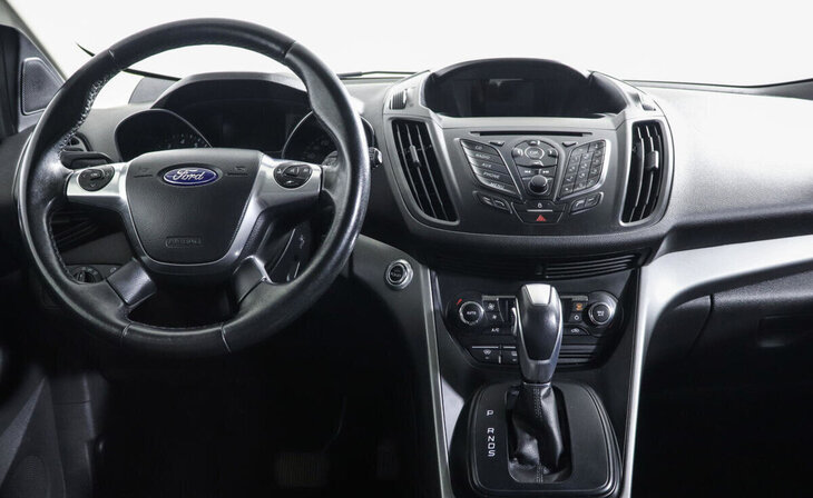 Ford Kuga - Фото 7