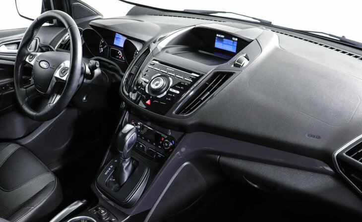 Ford Kuga - Фото 4