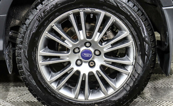 Ford Kuga - Фото 6