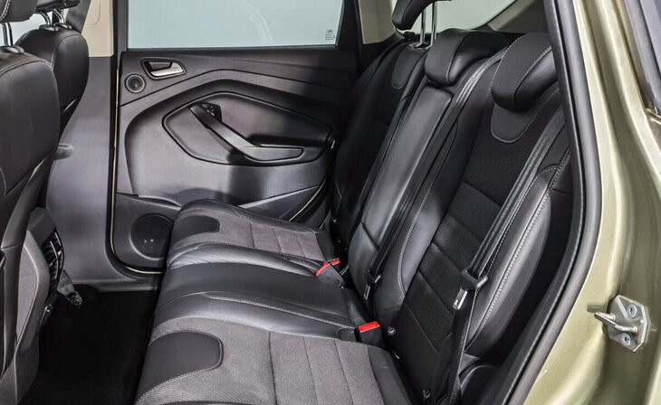 Ford Kuga - Фото 11
