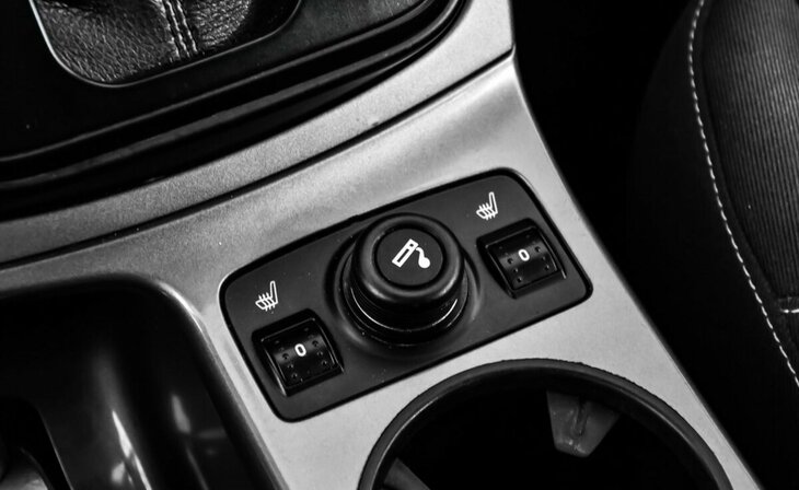 Ford Kuga - Фото 10