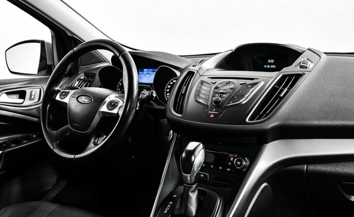 Ford Kuga - Фото 6