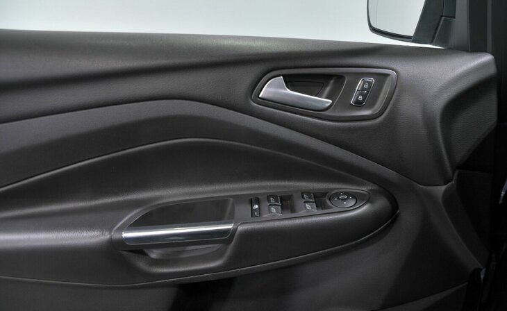 Ford Kuga - Фото 9