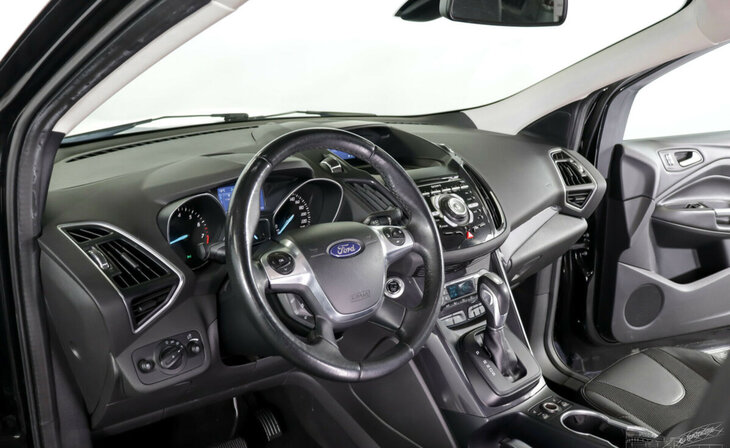 Ford Kuga - Фото 8