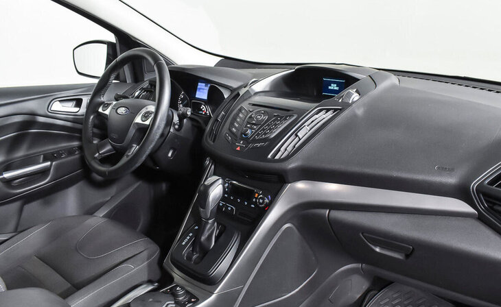 Ford Kuga - Фото 9