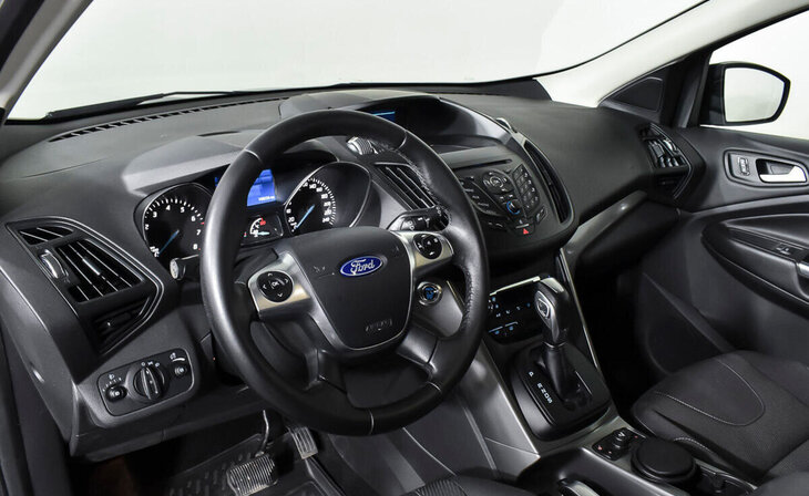 Ford Kuga - Фото 11