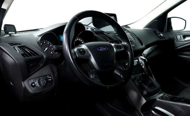 Ford Kuga - Фото 8