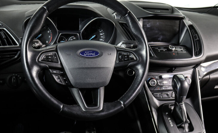 Ford Kuga - Фото 10