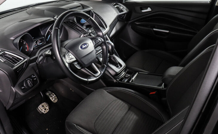 Ford Kuga - Фото 8