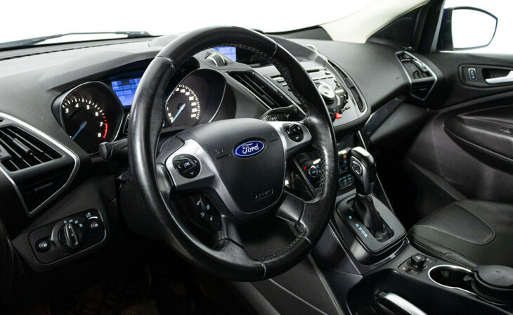 Ford Kuga - Фото 8