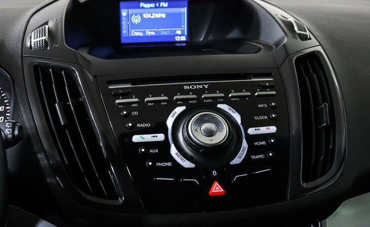 Ford Kuga - Фото 11