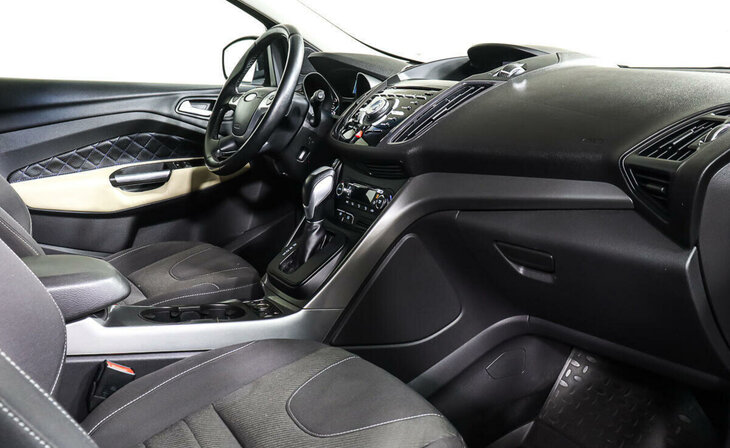 Ford Kuga - Фото 7