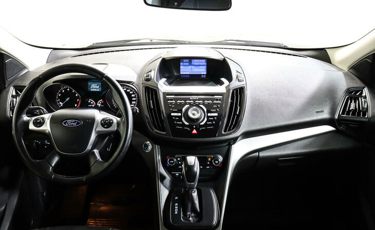 Ford Kuga - Фото 8