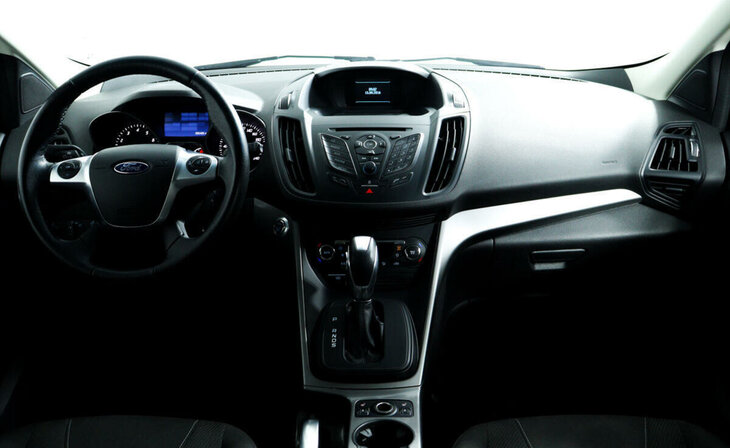 Ford Kuga - Фото 8