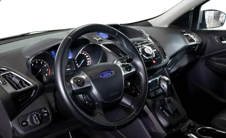 Ford Kuga - Фото 7