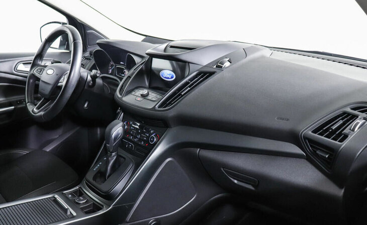 Ford Kuga - Фото 4