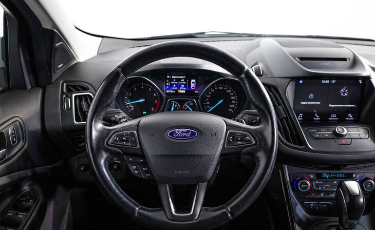 Ford Kuga - Фото 9